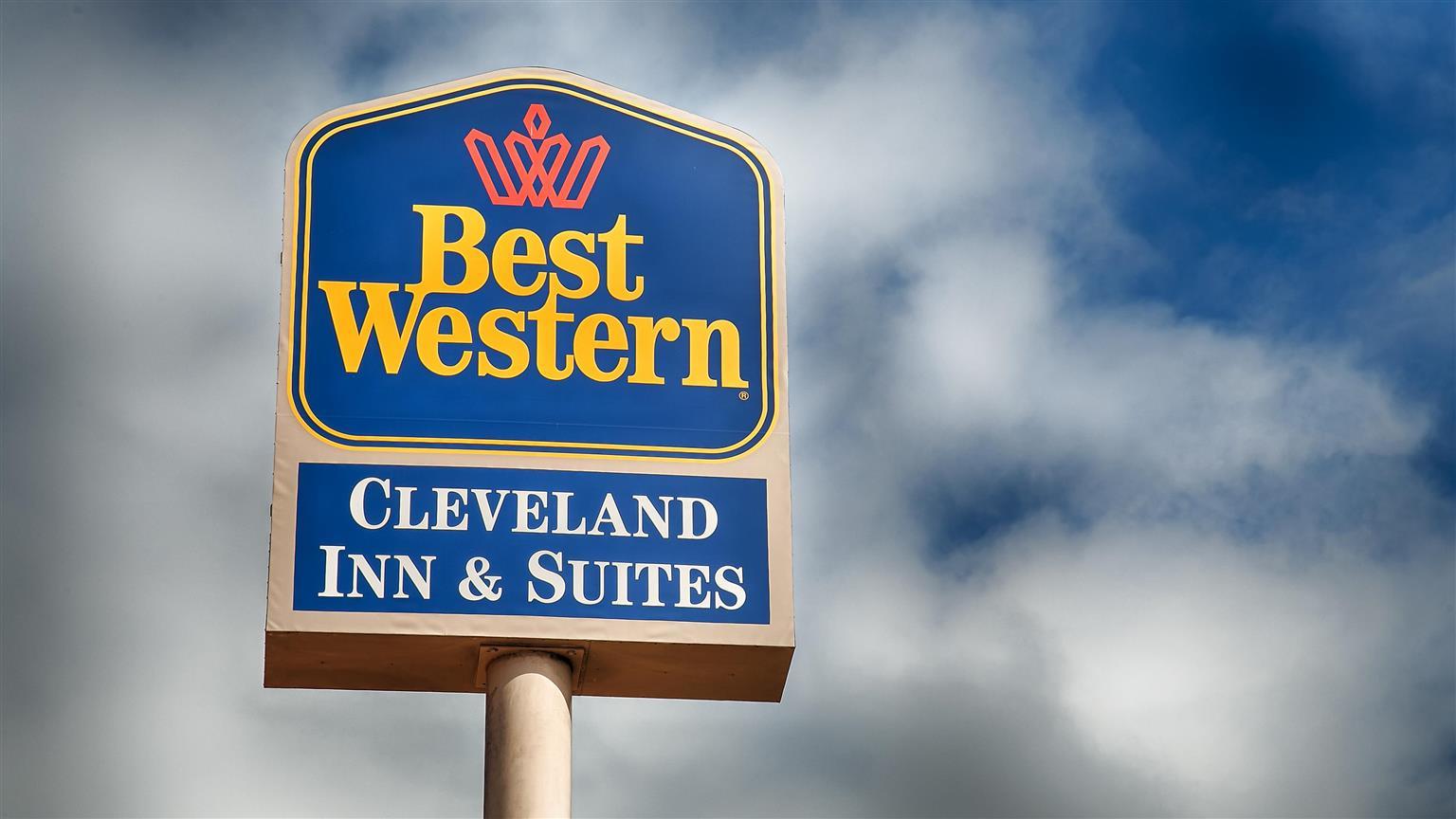 Best Western Inn&Suites Cleveland Exterior foto