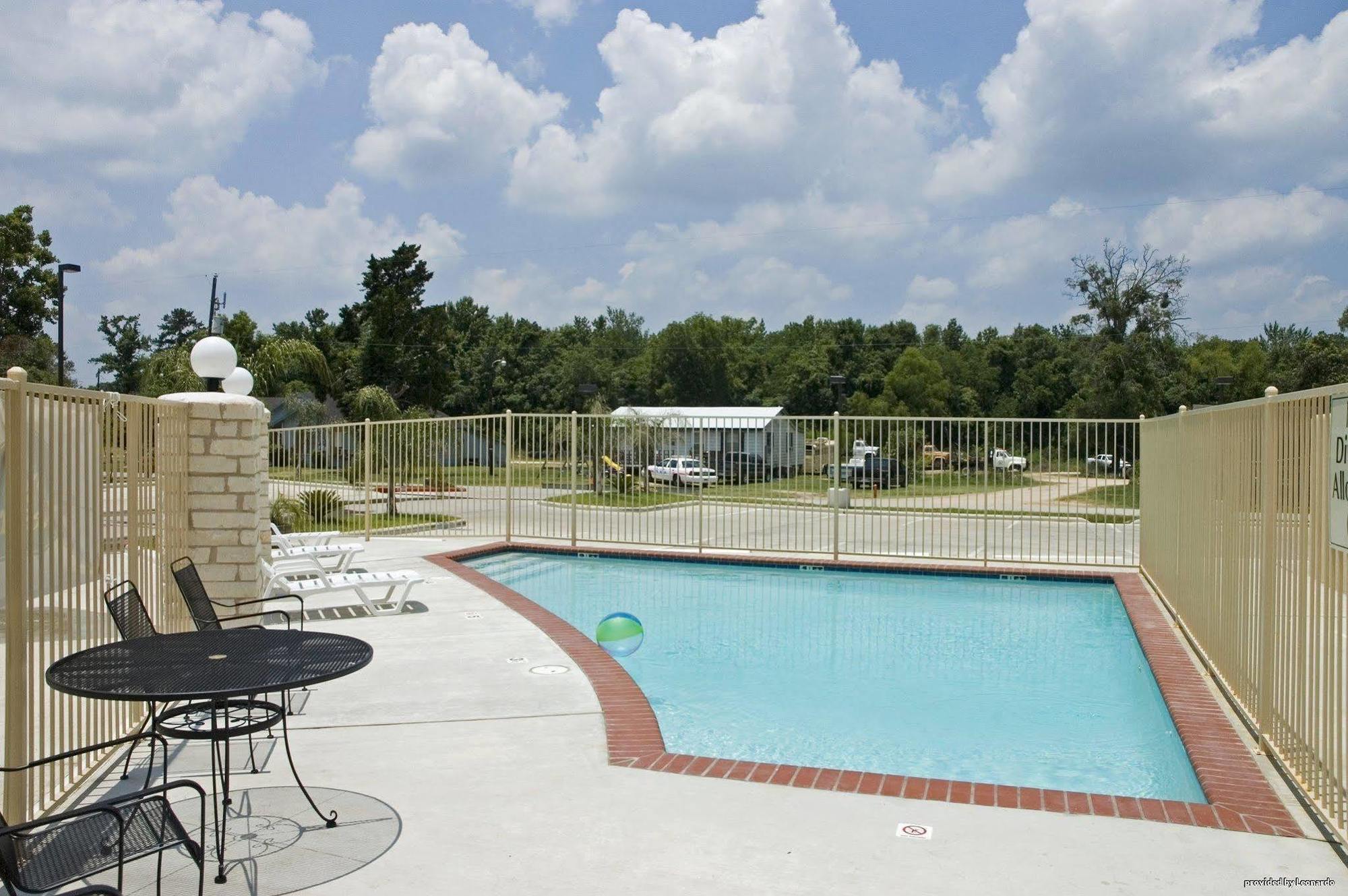 Best Western Inn&Suites Cleveland Exterior foto
