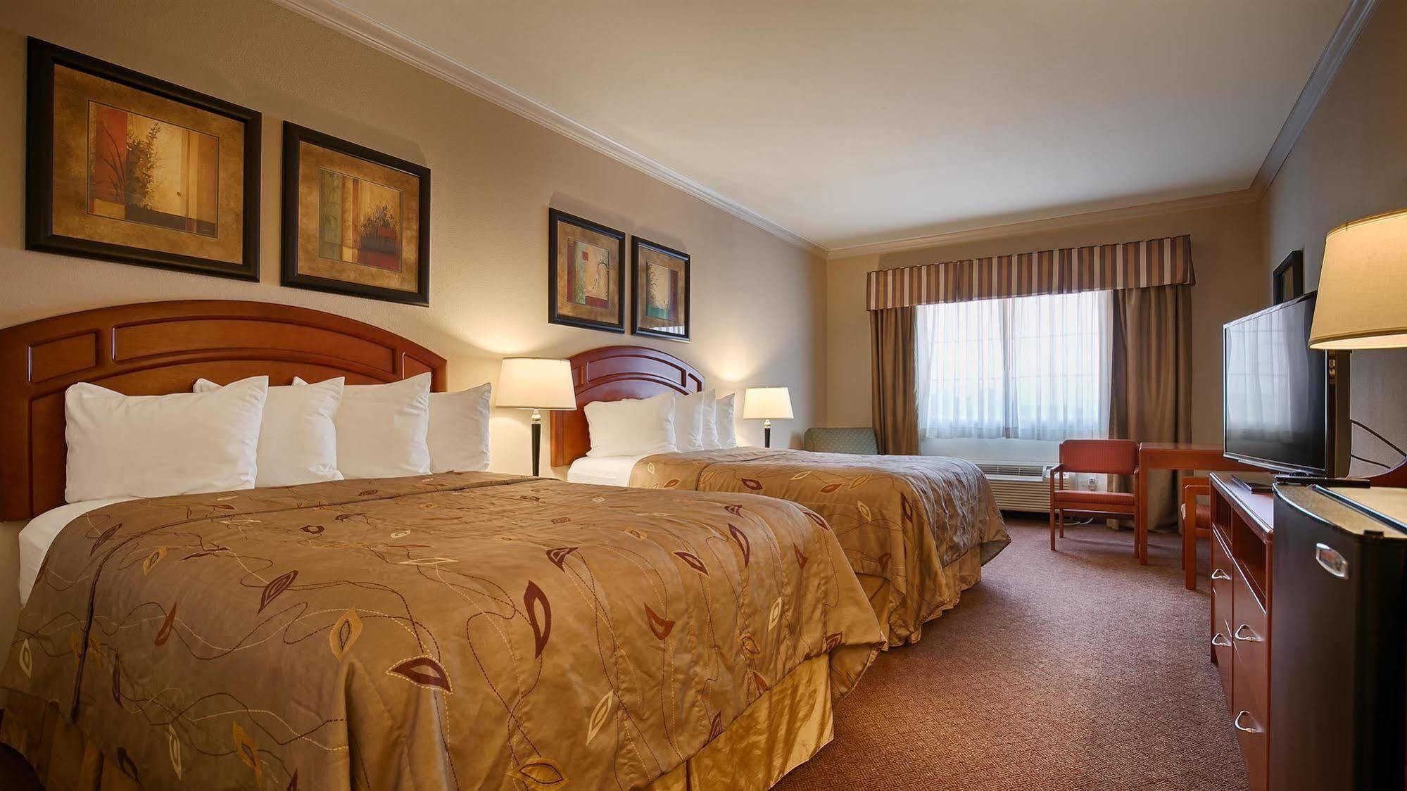 Best Western Inn&Suites Cleveland Exterior foto